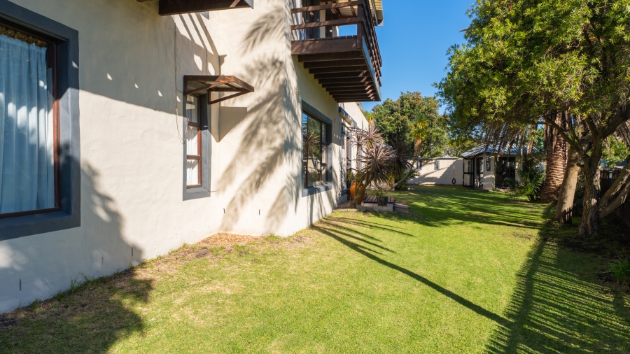 4 Bedroom Property for Sale in Pringle Bay Western Cape